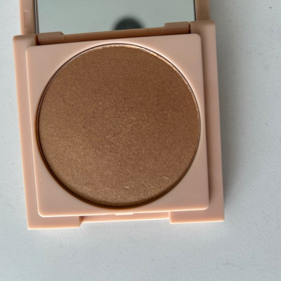 Persona Del Mar Cali Glow Highlighter - Picture 3 of 4